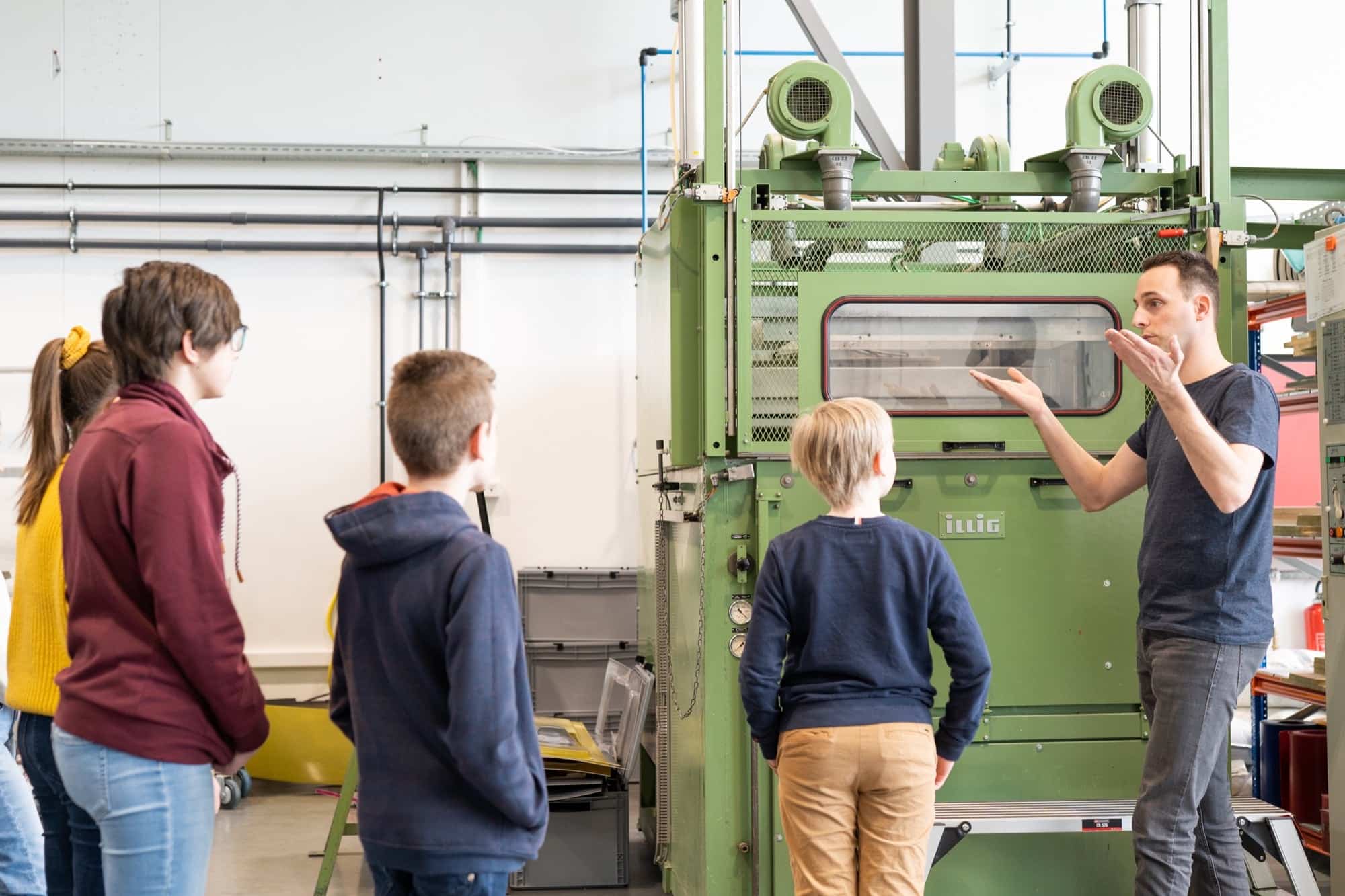 Een van de best uitgeruste opleidingslabo’s voor kunststoffen in de Benelux. In het lab leren trainees alles over technieken, productie en ontwikkeling van nieuwe materialen.