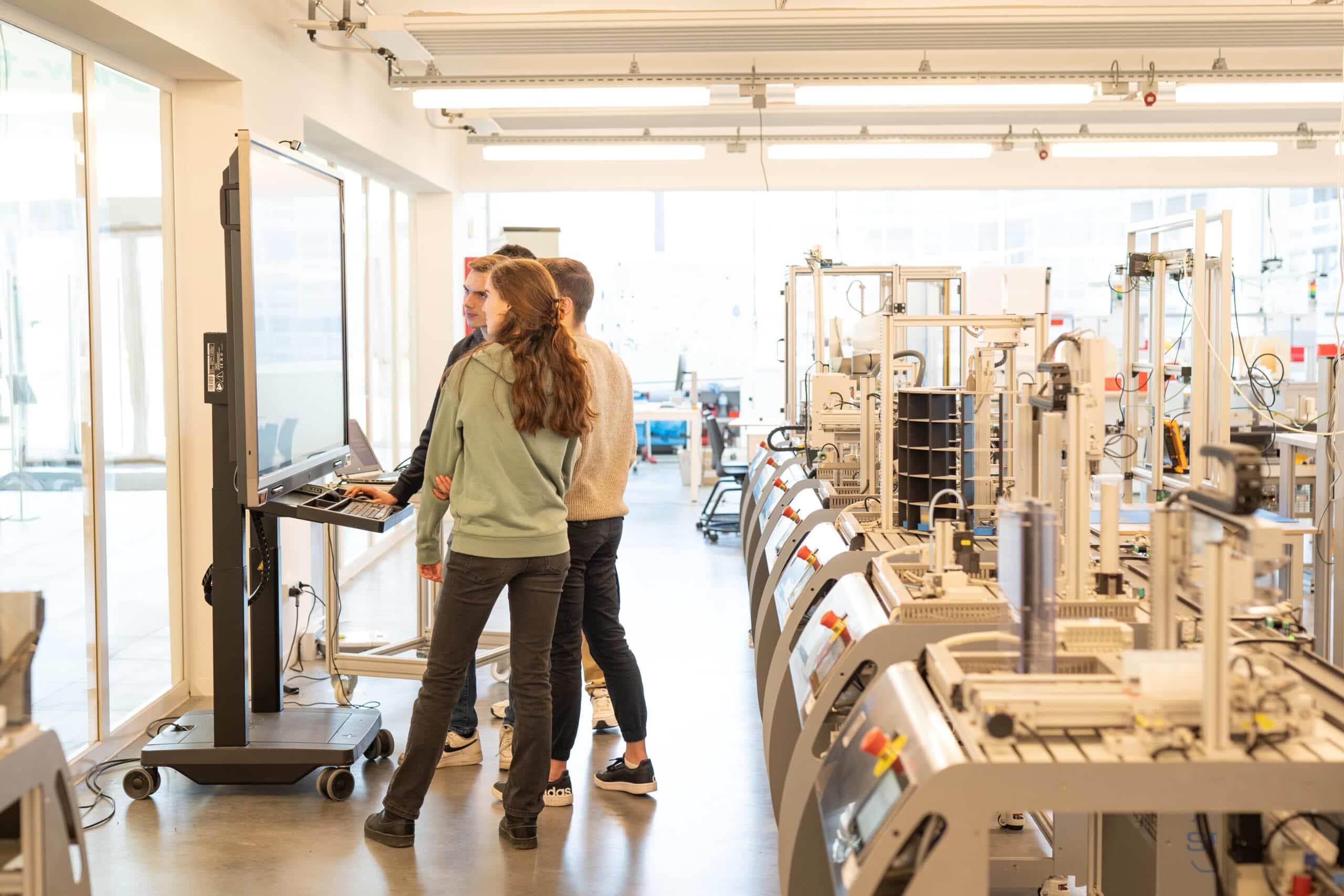 SIF 400 is een innovatief trainingssysteem voor Industrie 4.0. Uniek in Europa!